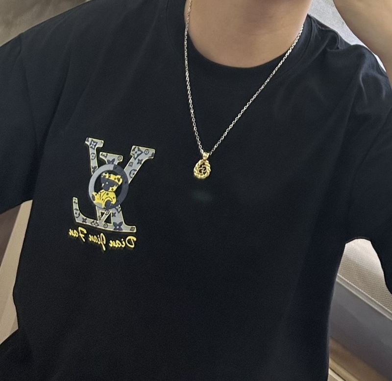 chr1st1an D10r necklaces